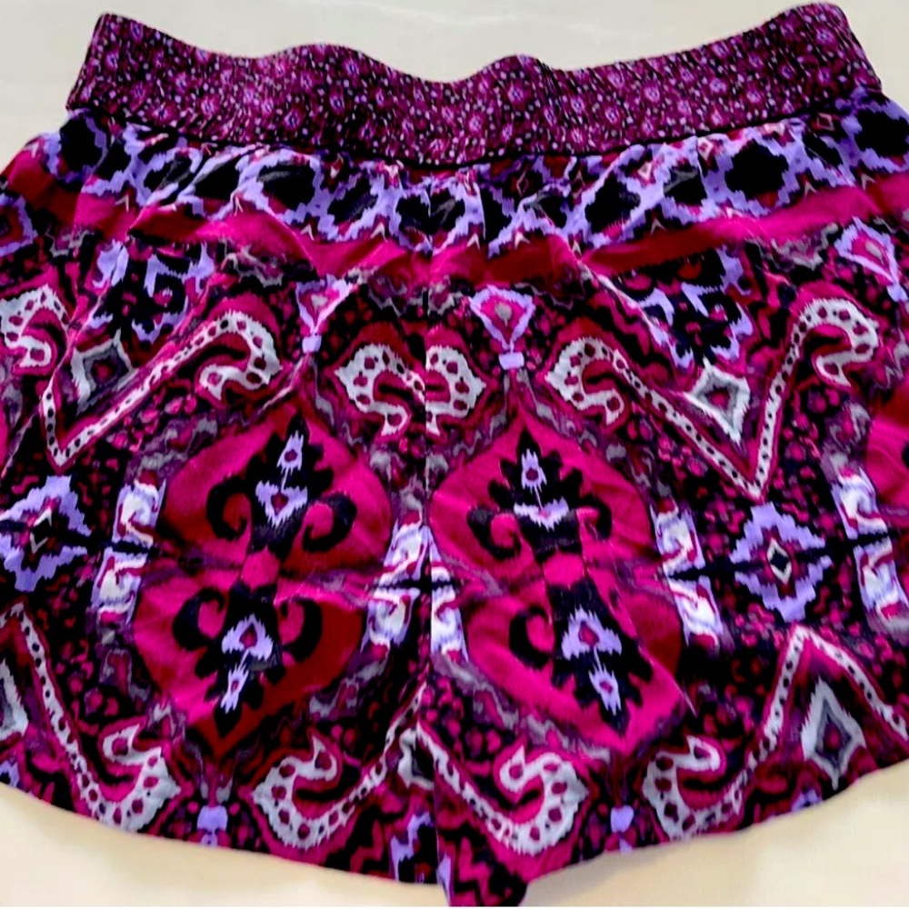 Express Patterned Multi-Colored Elastic Waist Sho… - image 1